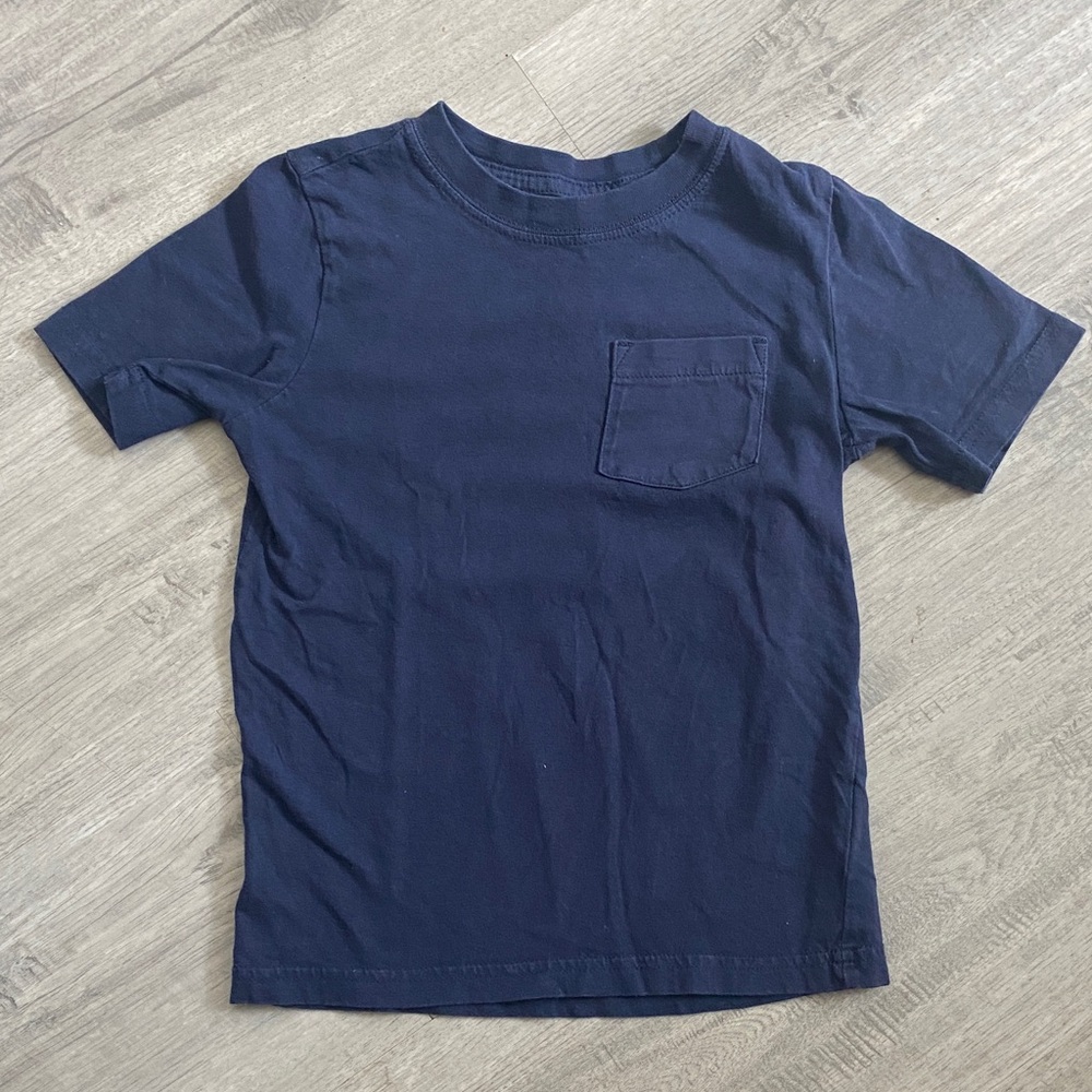 Carters Navy Blue cotton pocket T-shirt size 5